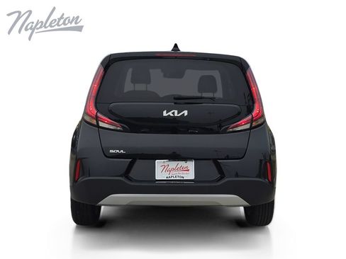 Used 2024 Kia Soul LX w/ Option Group 015 FWD image 4
