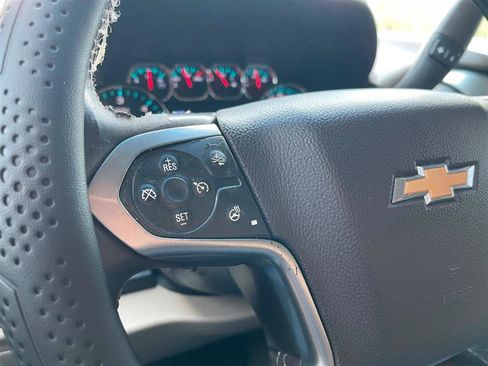 Used 2015 Chevrolet Suburban LTZ AWD/4WD image 12