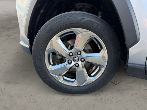 Used 2020 Toyota RAV4 Limited w/ Limited Grade Weather Package image 9