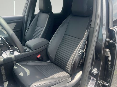 New 2026 Land Rover Discovery Sport Landmark AWD/4WD image 16