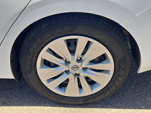 Used 2024 Nissan Sentra S FWD image 12