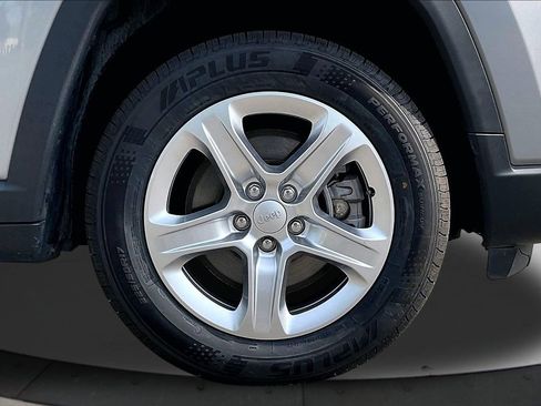Used 2023 Jeep Compass Sport AWD/4WD image 34