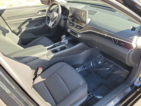 New 2025 Nissan Altima 2.5 SV w/ SV Special Edition Package image 11