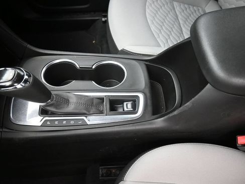 Used 2021 Chevrolet Equinox LS w/ LS Convenience Package FWD image 20