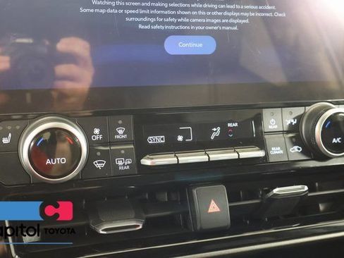 Certified 2023 Toyota Highlander XLE AWD/4WD image 22