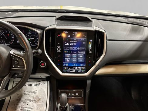 Used 2024 Subaru Ascent Limited w/ Technology Package image 21