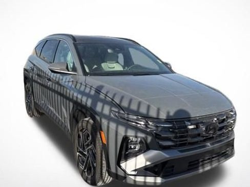 Used 2025 Hyundai Tucson Limited image 4