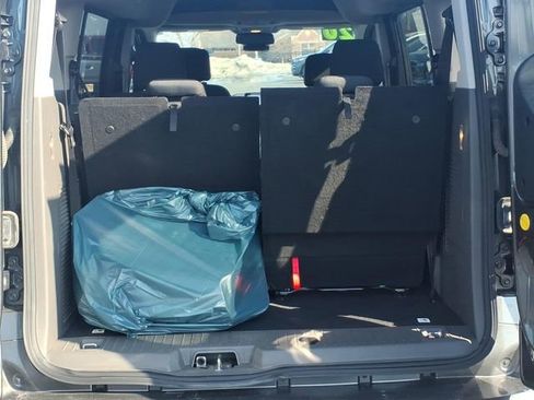 Certified 2020 Ford Transit Connect XLT image 7