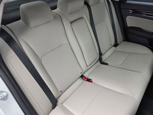 Used 2024 Honda Civic Touring image 27