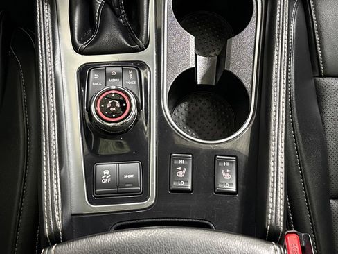 Used 2023 Nissan Maxima SL FWD image 27