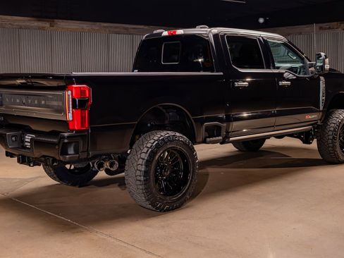 Used 2024 Ford F250 Limited image 10