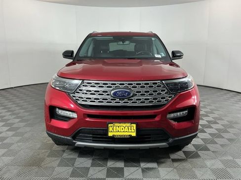 Used 2022 Ford Explorer Limited w/ Equipment Group 301A AWD/4WD image 2