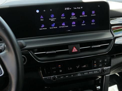 Used 2024 Kia Seltos S FWD image 18