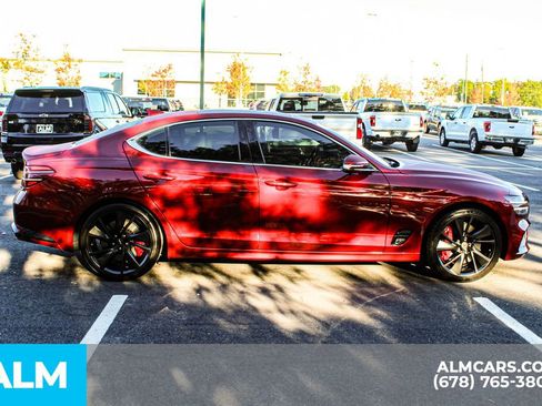 Used 2022 Genesis G70 3.3T image 9