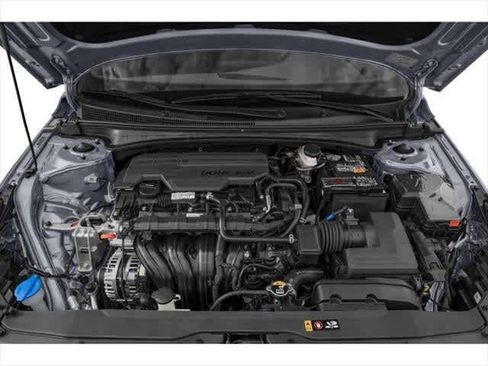Used 2023 Hyundai Elantra SEL FWD image 8