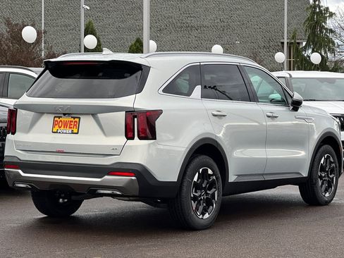 New 2026 Kia Sorento S w/ S Panoramic Sunroof Package image 5
