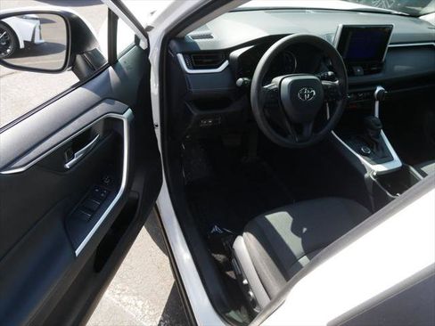 Certified 2025 Toyota RAV4 XLE image 10