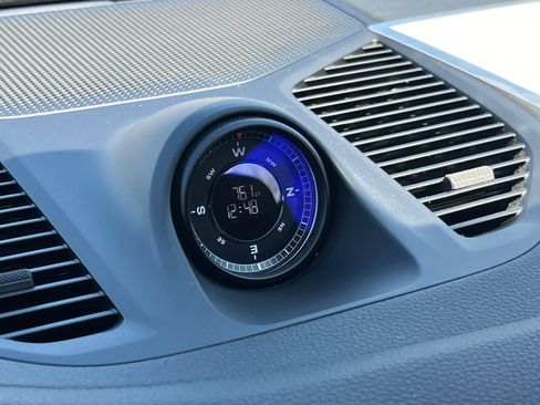 Certified 2024 Porsche Cayenne image 25