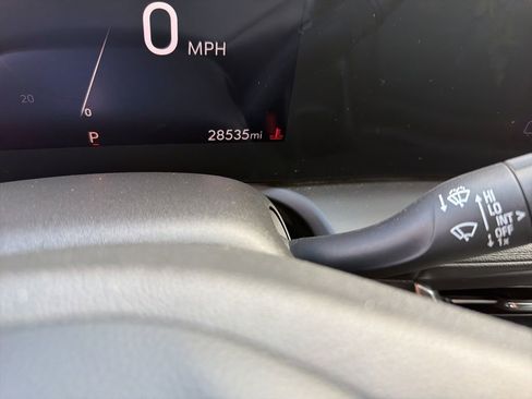 Used 2024 Buick Encore GX Sport Touring AWD/4WD image 11