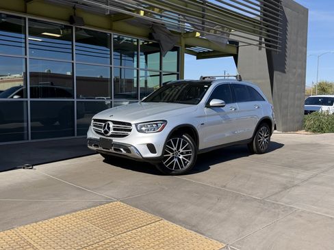 Used 2020 Mercedes-Benz GLC 350e 4MATIC image 1