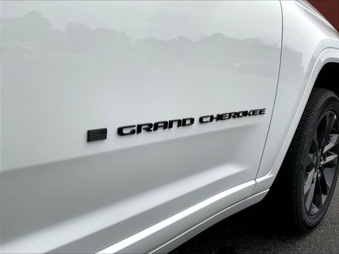 New 2026 Jeep Grand Cherokee L Limited AWD/4WD image 14