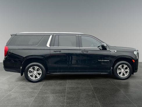 Used 2022 GMC Yukon XL SLE image 8