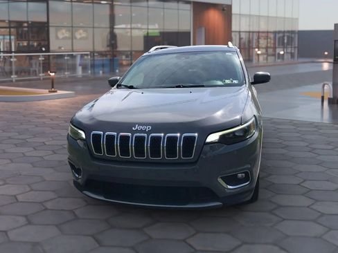 Used 2019 Jeep Cherokee Limited w/ Technology Group AWD/4WD image 8