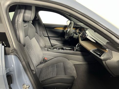 Used 2022 Audi e-tron GT Premium Plus image 32
