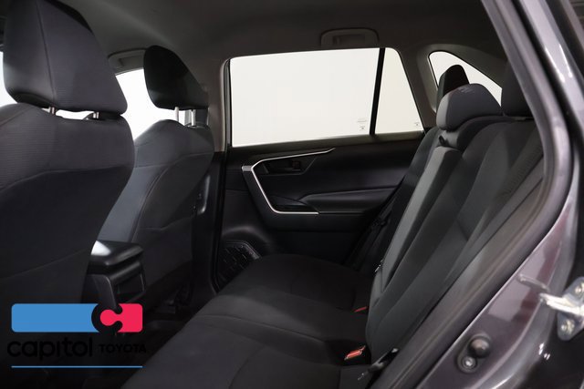 Certified 2021 Toyota RAV4 LE AWD/4WD image 30