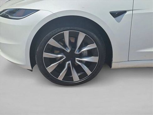 Used 2025 Tesla Model 3 Long Range AWD/4WD image 23