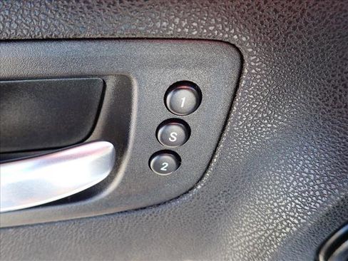 Used 2022 Dodge Charger SXT w/ Leather Interior Group image 15