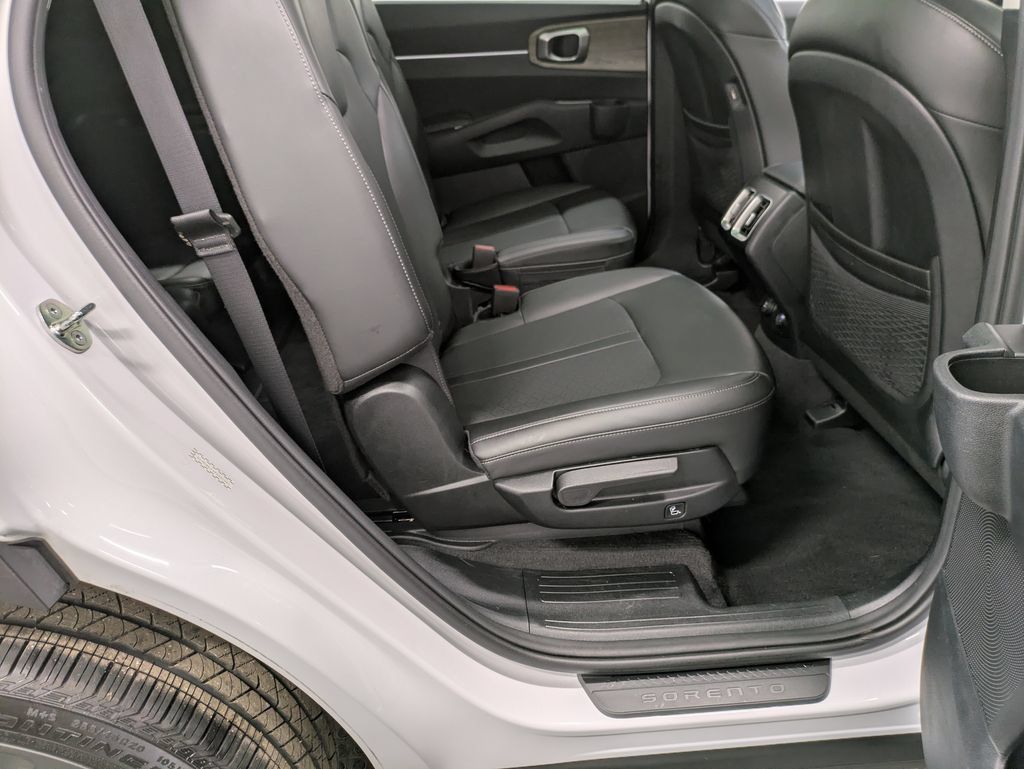 Certified 2023 Kia Sorento X-Line EX AWD/4WD image 25