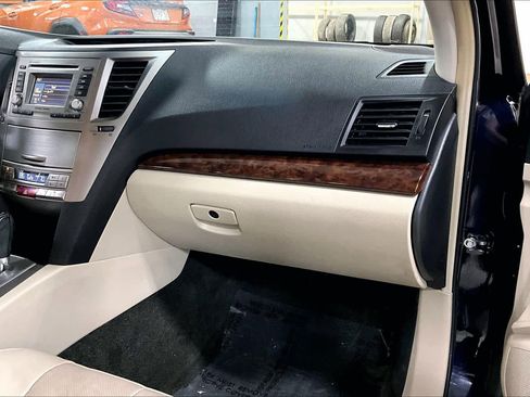 Used 2013 Subaru Legacy 2.5i Limited image 18