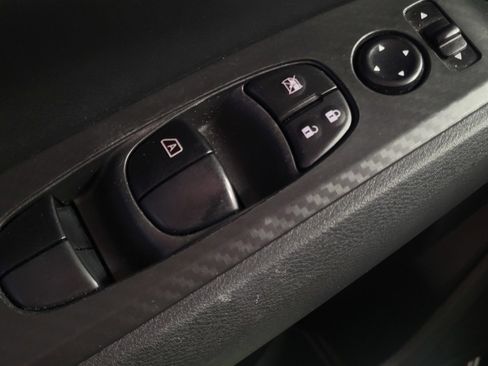 Used 2024 Nissan Altima 2.5 SV image 27