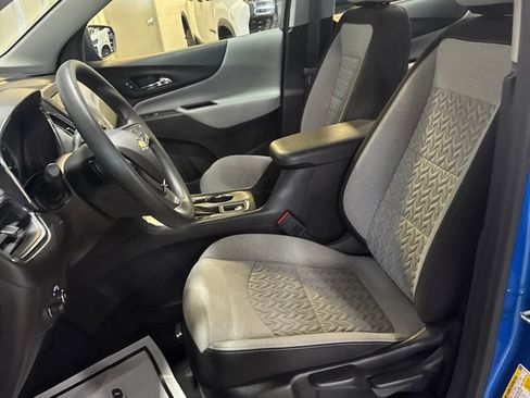 Used 2024 Chevrolet Equinox LS FWD image 7