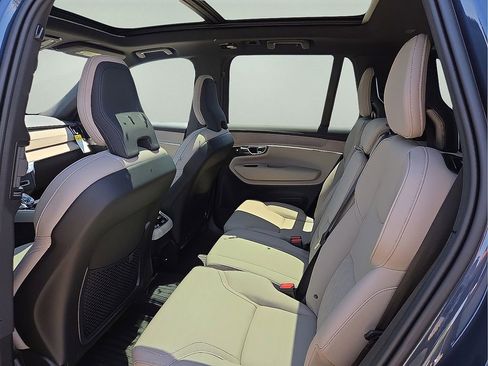 New 2026 Volvo XC90 B5 Core image 14