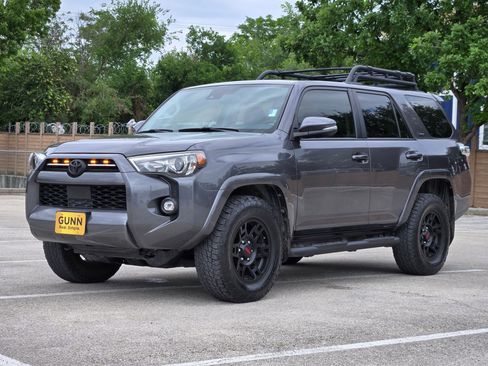 Used 2023 Toyota 4Runner SR5 Premium w/ Moonroof Package RWD image 8