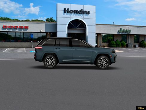 New 2026 Jeep Grand Cherokee Summit AWD/4WD image 9