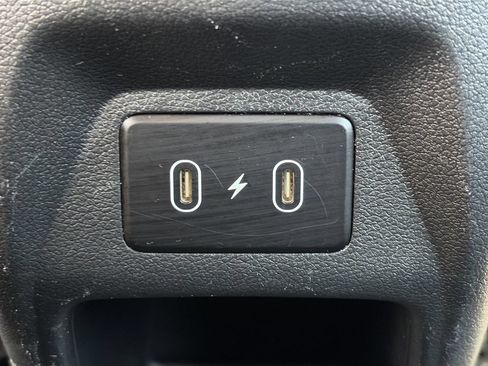 Used 2026 Hyundai Venue SEL FWD image 21