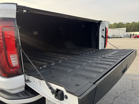 Used 2021 GMC Sierra 3500 Denali w/ Denali Ultimate Package image 14