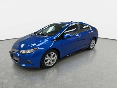 Used 2017 Chevrolet Volt Premier w/ Driver Confidence II Package FWD image 5