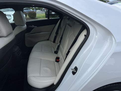Used 2023 Cadillac CT4 Premium Luxury RWD image 25
