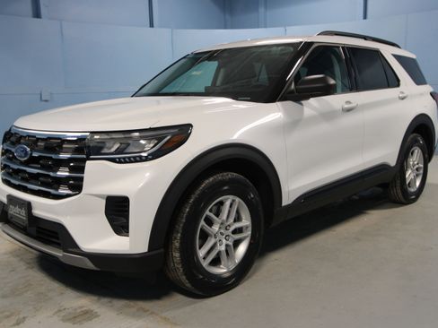 New 2026 Ford Explorer Active image 26