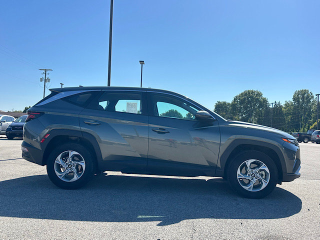 Used 2023 Hyundai Tucson SE AWD/4WD image 10