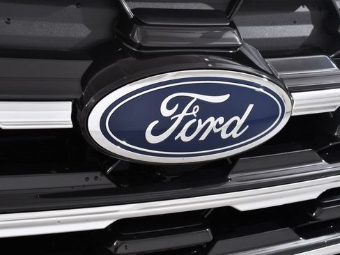 New 2026 Ford Explorer Active AWD/4WD image 22