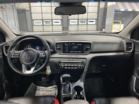 Used 2022 Kia Sportage LX AWD/4WD image 31