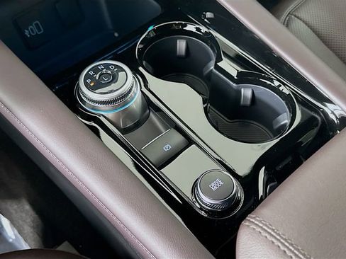 New 2026 Ford Explorer Platinum w/ LUX Leather Package image 17