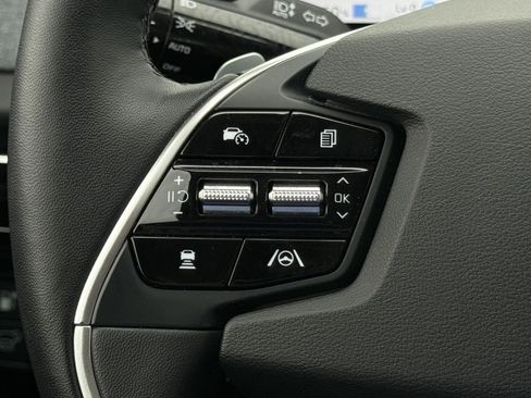 Used 2023 Kia EV6 Wind w/ Wind Technology Package AWD/4WD image 31