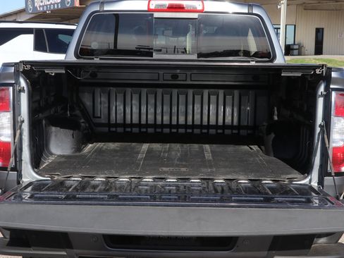 Used 2022 GMC Canyon AT4 w/ Driver Alert Package image 29