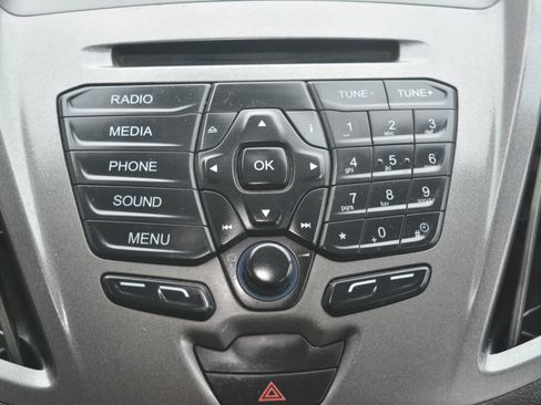 Used 2017 Ford Transit 350 XL image 18